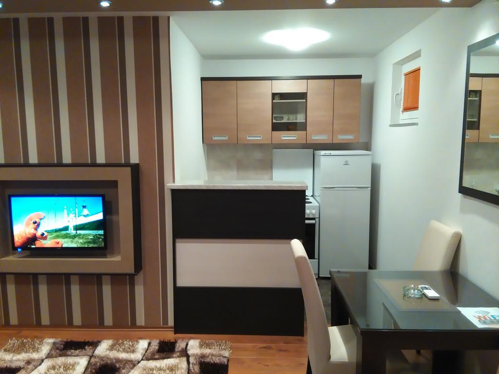 Apartments Leo Trebin Dış mekan fotoğraf